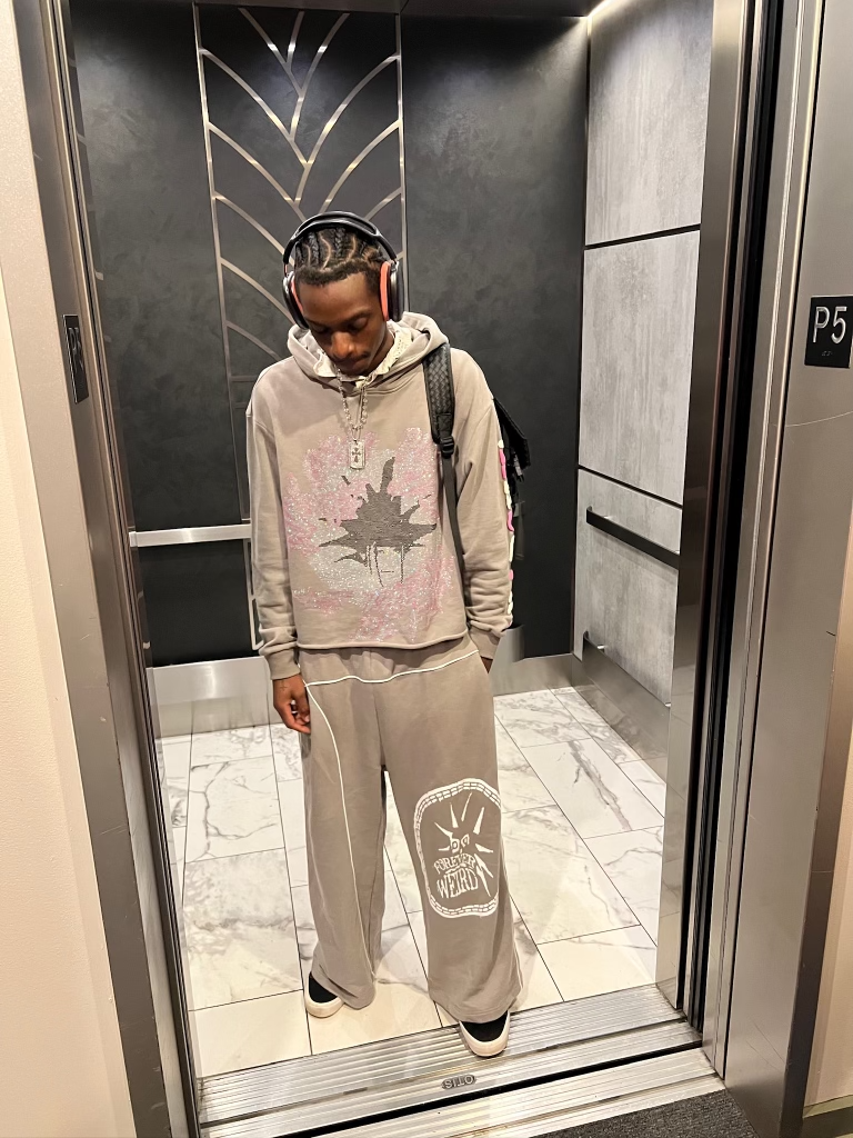 GREY FOREVERWEIRD SWEATS