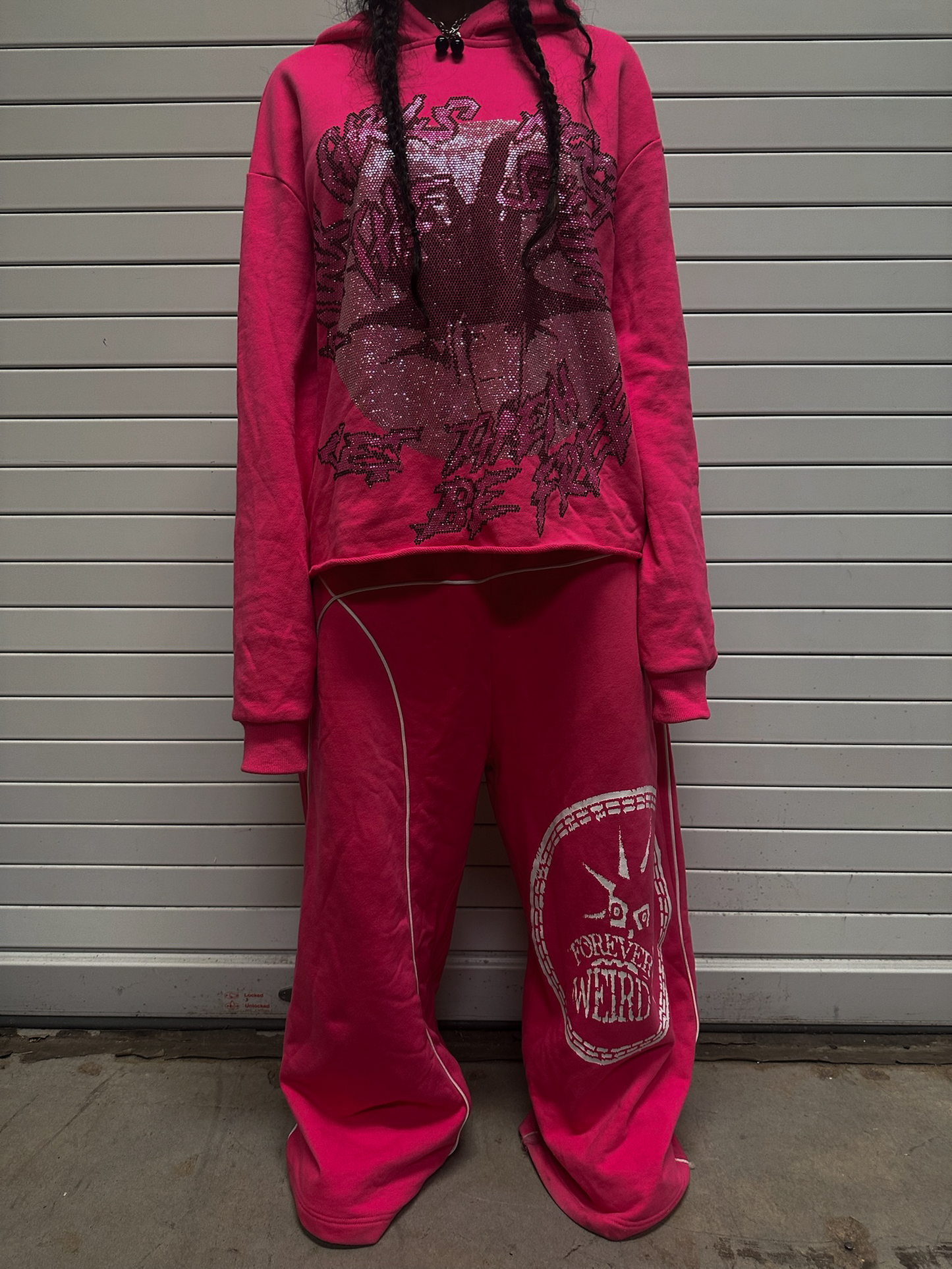 PINK FOREVERWEIRD SWEATS